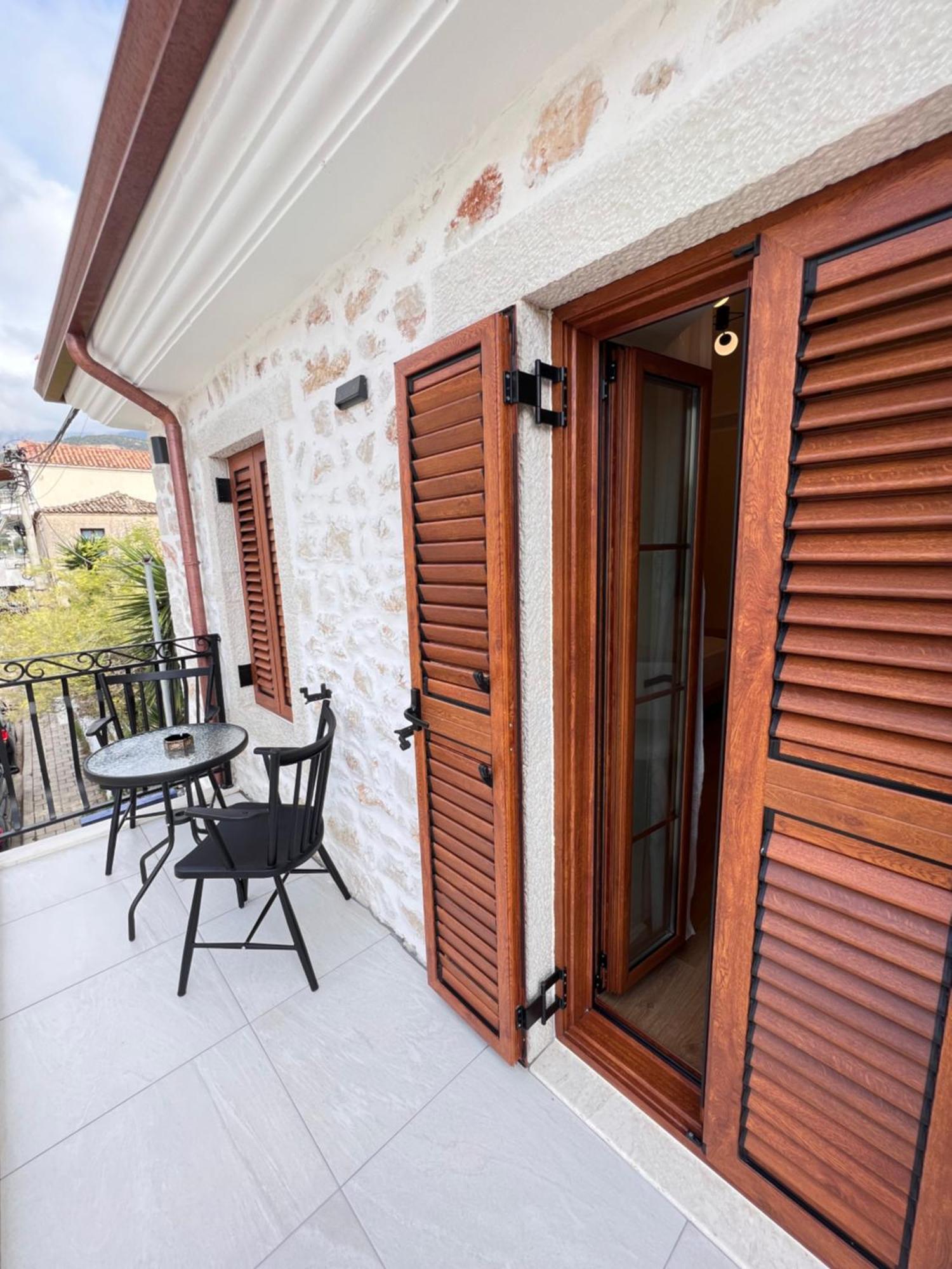 Elpis Guest House Химара Экстерьер фото
