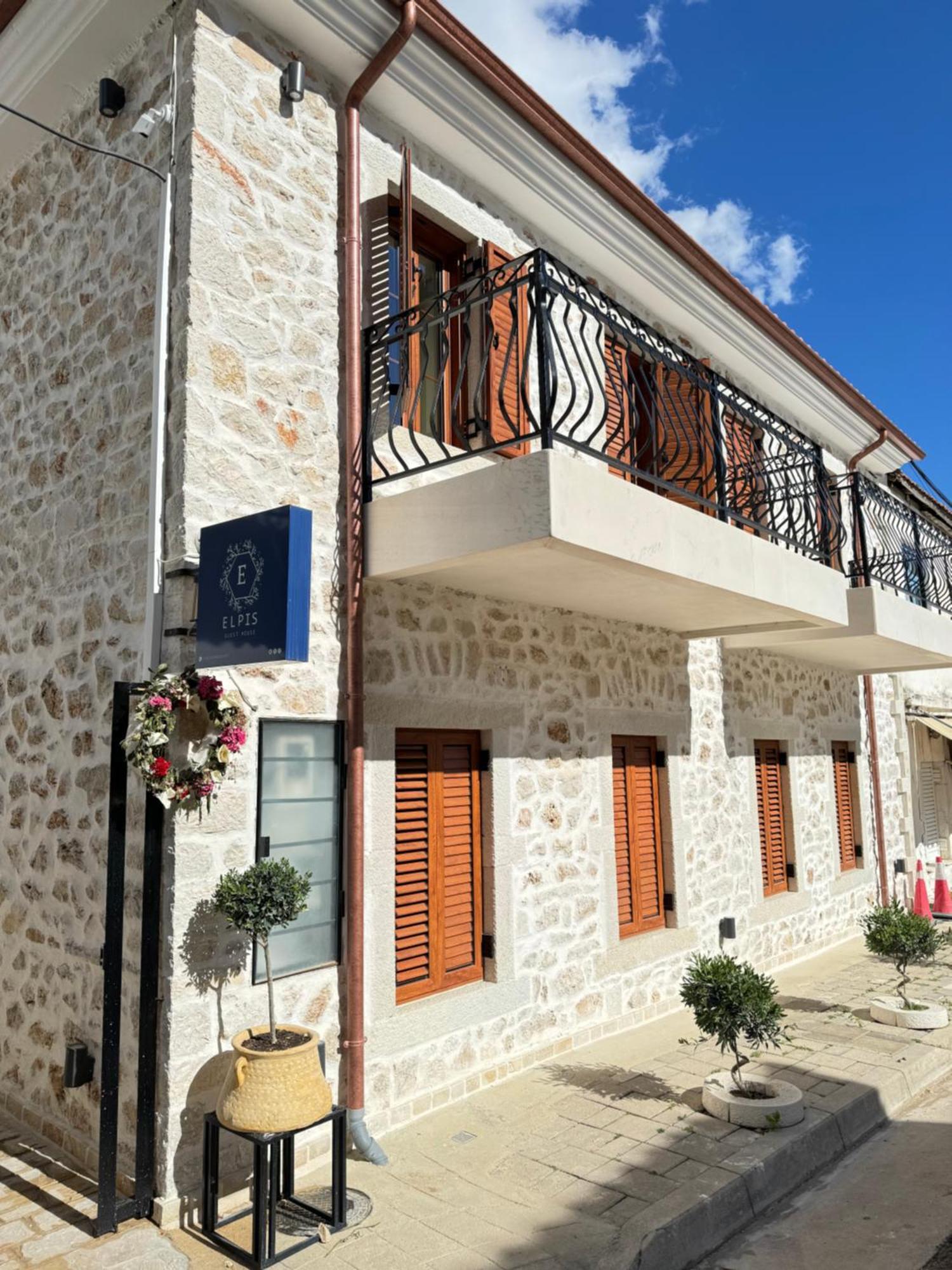 Elpis Guest House Химара Экстерьер фото